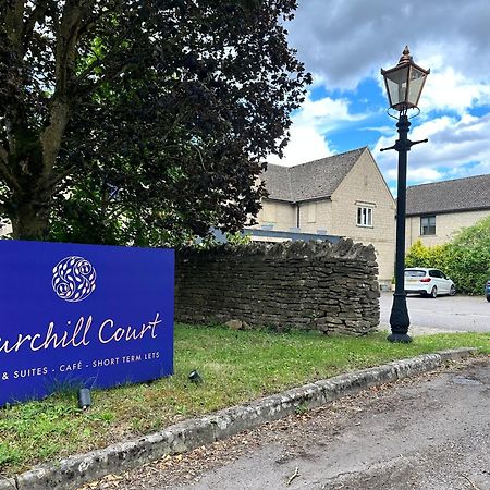 וודסטוק The Churchill Court מראה חיצוני תמונה